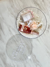 Load image into Gallery viewer, Mothers Day Acrylic Box
